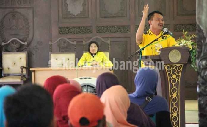 Bupati Nyono saat menyampaikan misi politiknya di depan 3