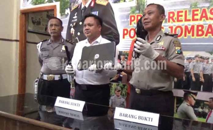 Pelaku pencurian laptop milik penjaga pom mini