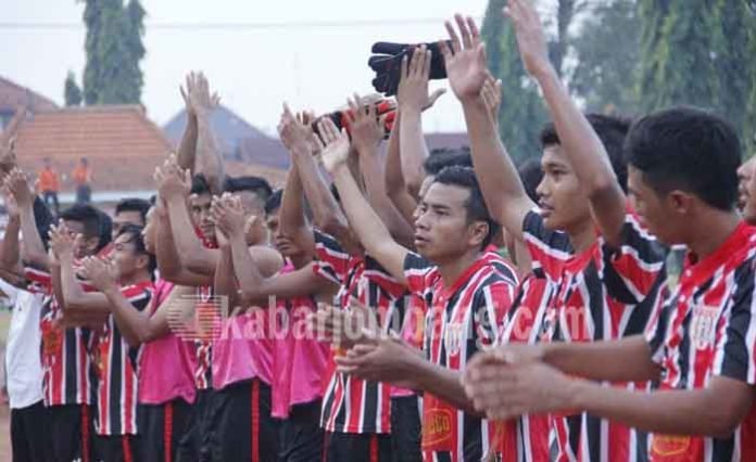 Pemain PSID Jombang setelah taklukkan Putra Jombang