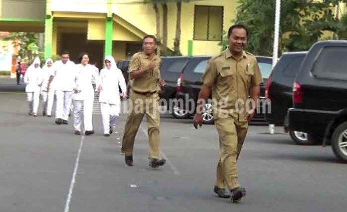 PNS Jombang berlarian karena telat telat ikut apel