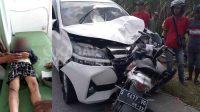 Kondisi pasca kecelakaan di Jalan Raya Desa Ngampel, Kecamatan Ngusikan, Kabupaten Jombang, pada Sabtu (1/6/2019), sebelum dievakuasi petugas.