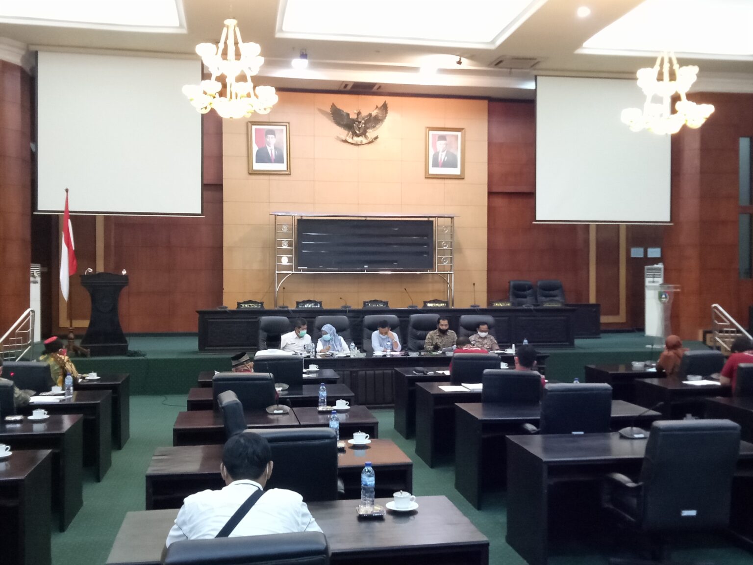 Proses Produksi Plywood dan Triplek