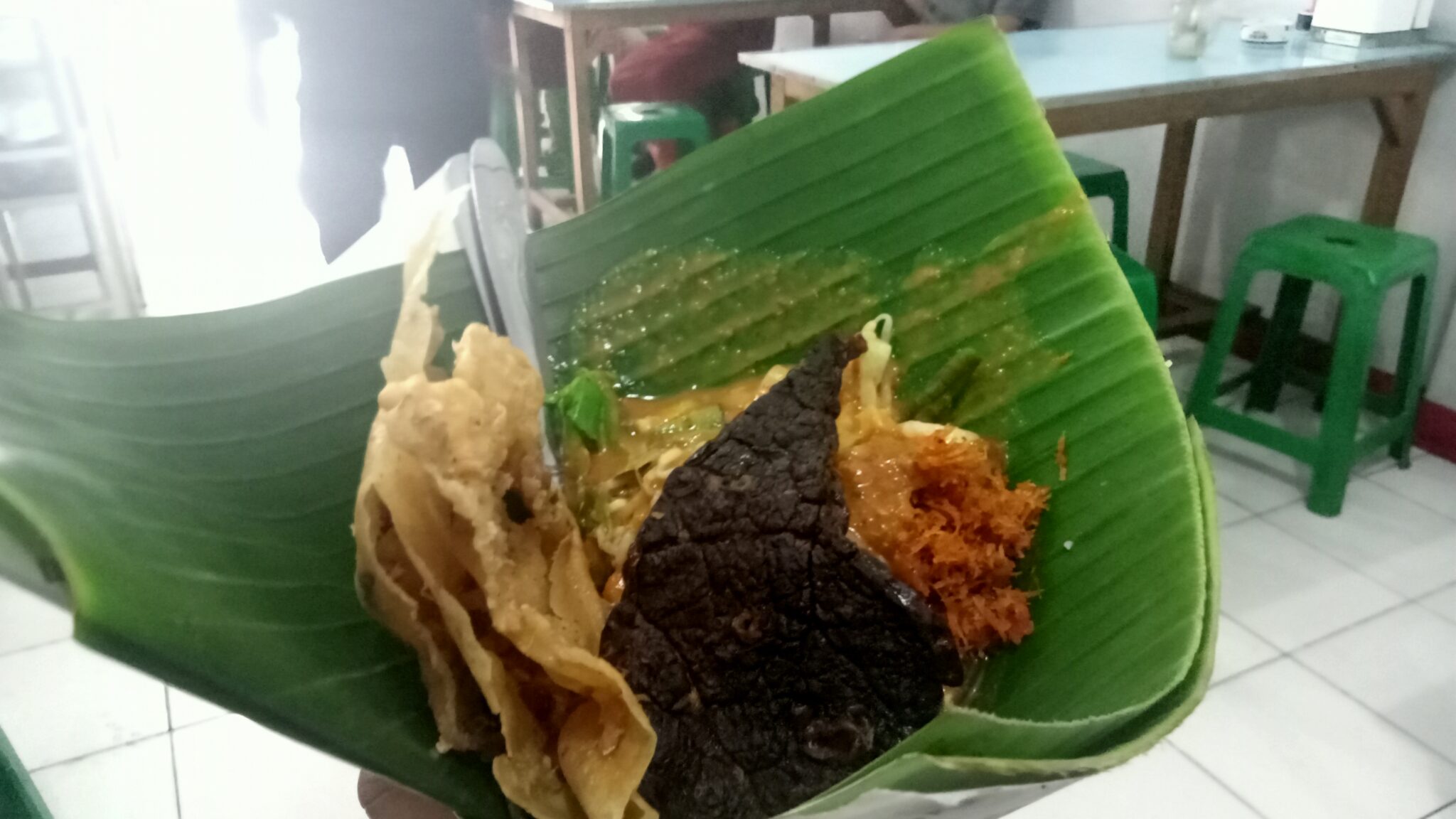 Nasi Pecel Pincuk Bu Djiyah Jombang, Jujugan Artis dan Pejabat Ibukota