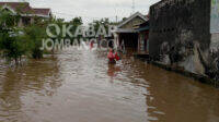 Banjir di Desa Gondangmanis Kecamatan Bandar Kedungmulyo. KabarJombang.com/Diana Kusuma/