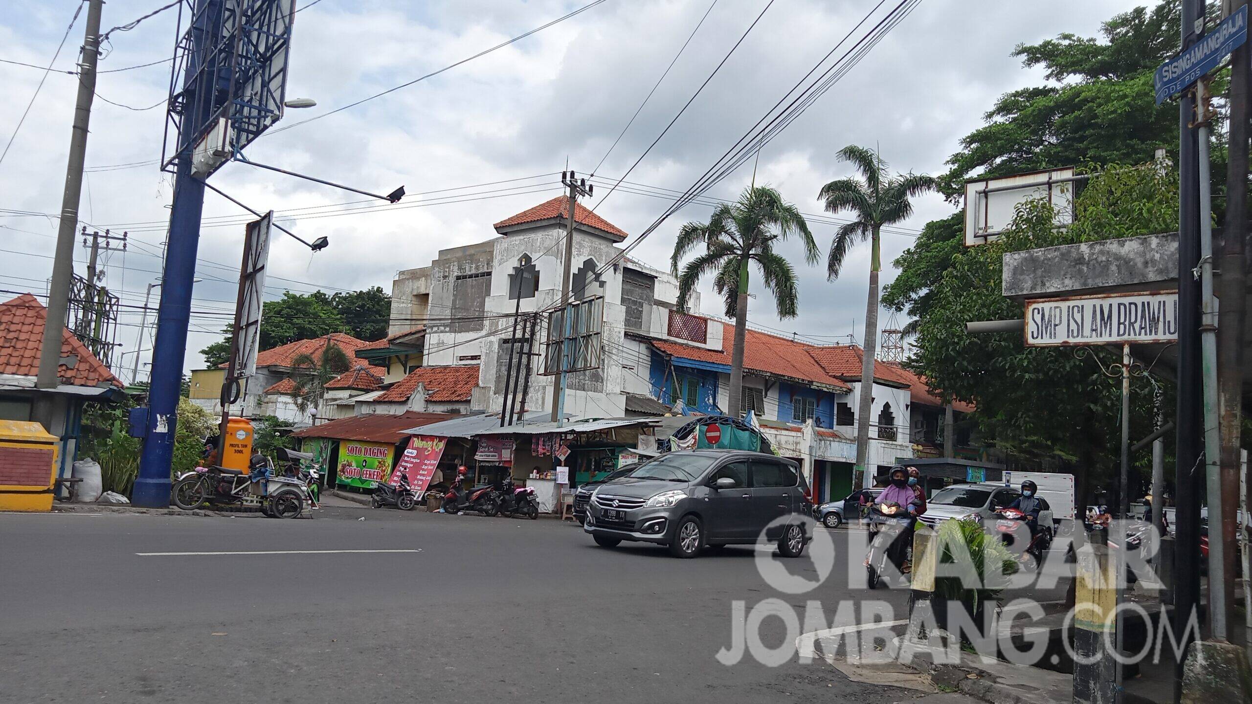 Persimpangan jalan Jagalan-Koplaan, Kawasan Pasar Legi Jombang.