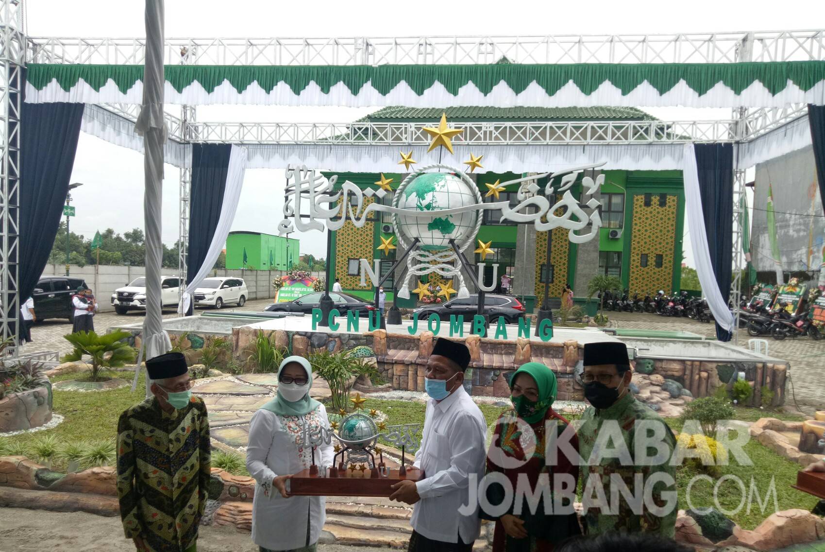Peresmian monumen lambang NU terbesar di dunia di kantor PCNU Kabupaten Jombang, Minggu (28/2/2021). KabarJombang.com/Diana Kusuma Negara/
