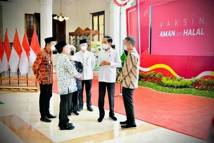 Presiden RI Joko Widodo (kedua kanan) saat kunjungan kerja di Jawa Timur. KabarJombang,com/Istimewa/