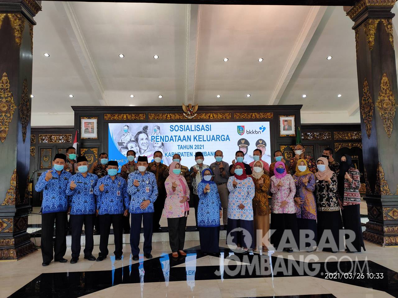 Bupati Jombang Mundjidah Wahab usai launching Program Pendataan Keluarga 2021.