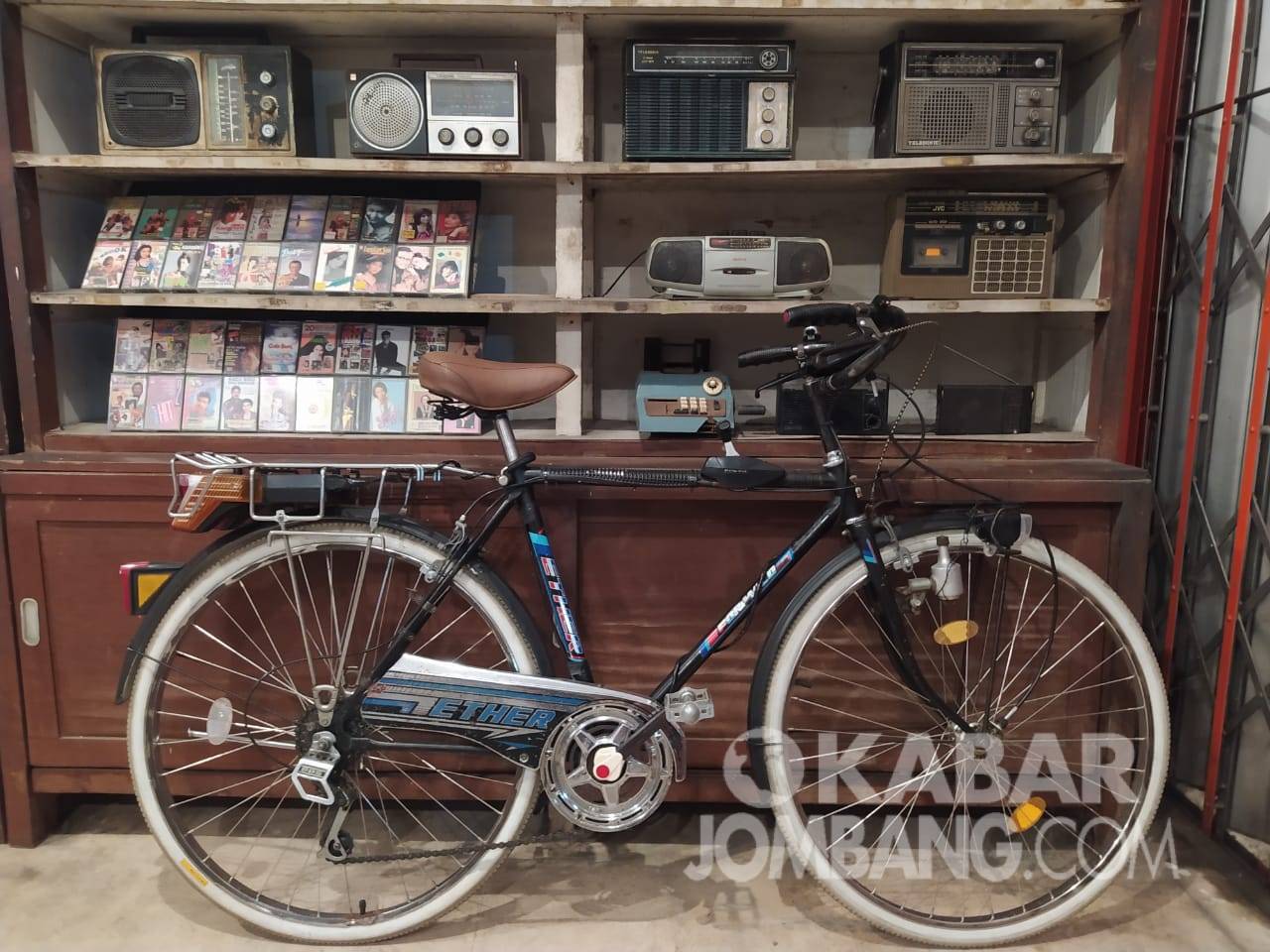 Sepeda kuno buatan Jepang koleksi Singgih Purwo. KabarJombang.com/Diana Kusuma/