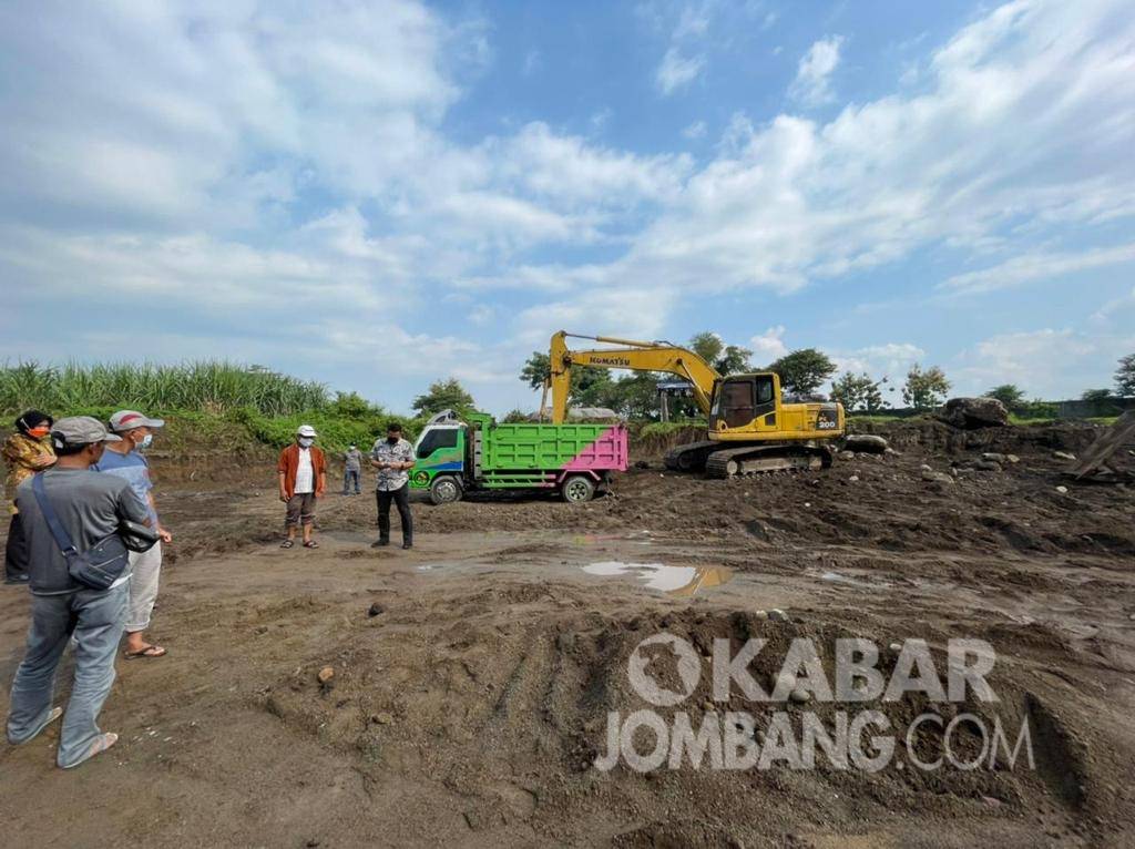 Galian C ilegal di Dusun Payak mundil, Desa Rejoagung, Kecamatan Ngoro, Kabupaten Jombang. KabarJombang.com/Istimewa/