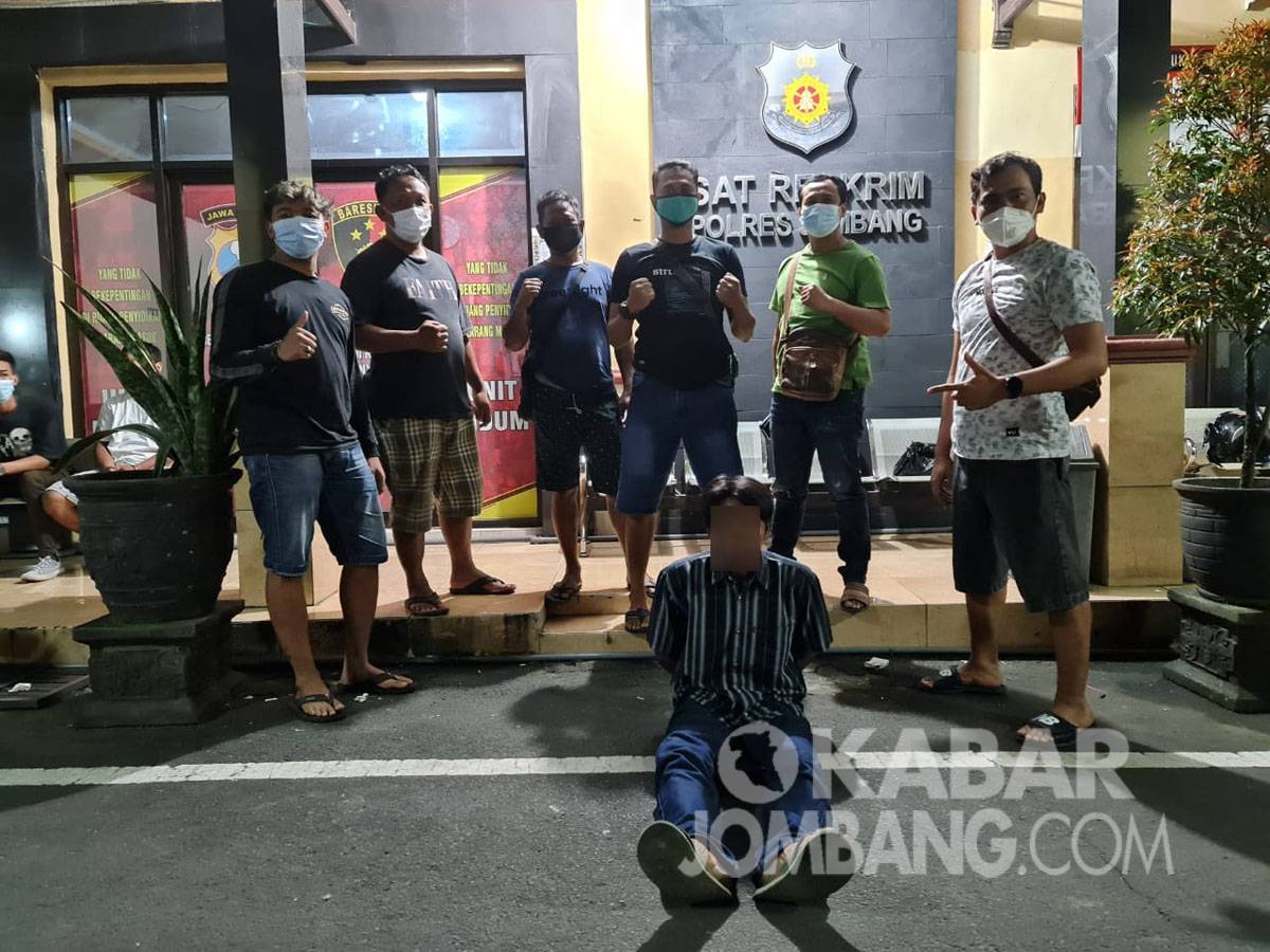Pelaku pencabulan 2 anak tiri di Jombang dibekuk polisi. KabarJombang.com/Istimewa/