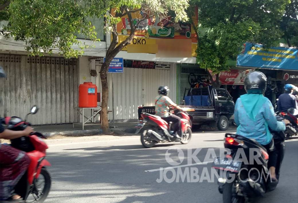 Pabrik roti di Jombang ditutup sementara, diduga karena karyawannya positif covid-19. KabarJombang.com/Diana Kusuma/