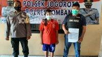Pelaku penipuan penjualan minyak goreng diamankan Polsek Jogoroto Jombang. KabarJombang.com/Istimewa/