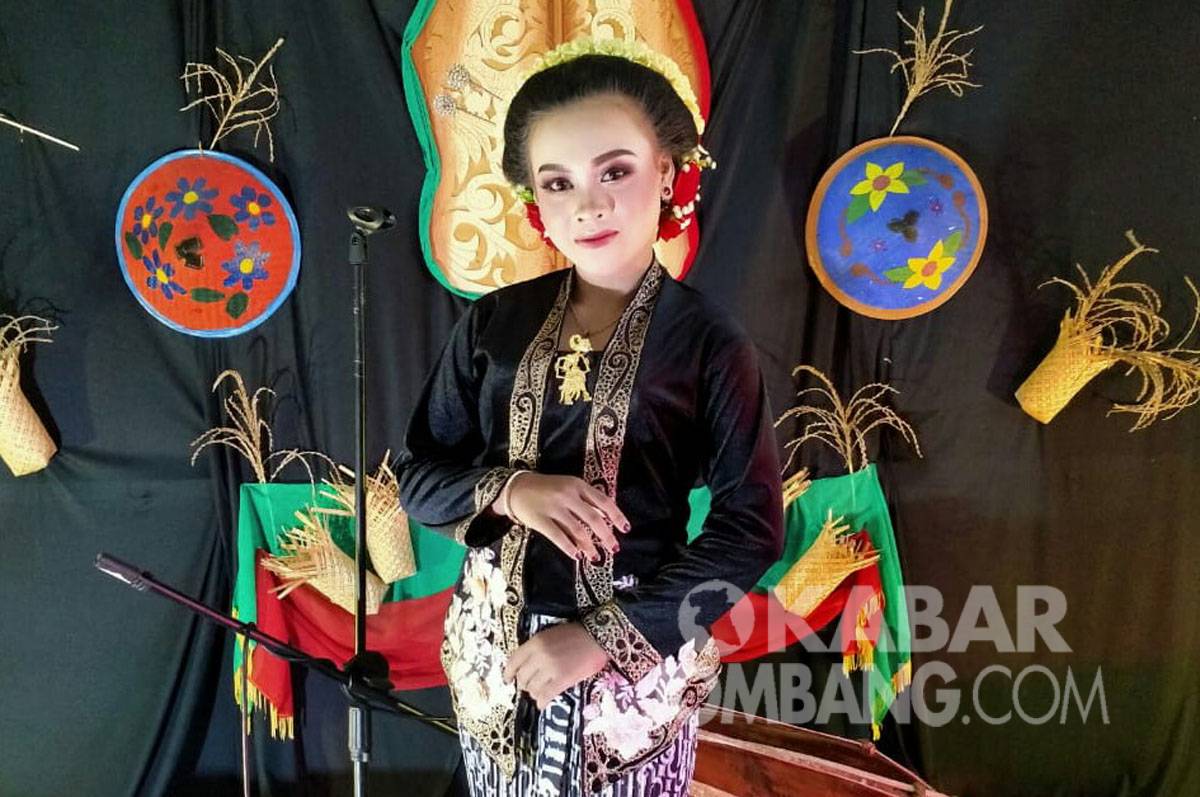 Ririn Ariyanti (15) sinden cilik asal Desa Mojoduwur, Kecamatan Mojowarno, Kabupaten Jombang. KabarJombang.com/Istimewa/