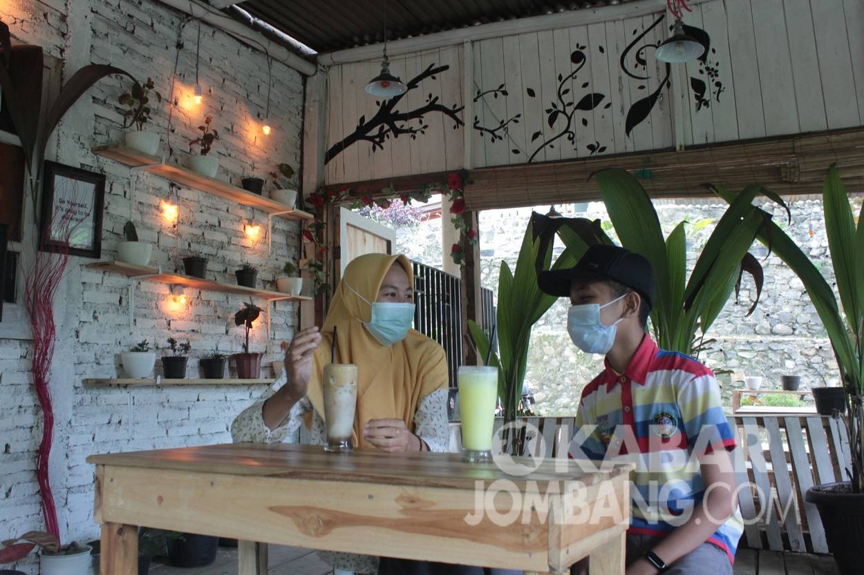 Rekomendasi Cafe di Wonosalam, Tetap Buka saat Perpanjangan PPKM Level 3