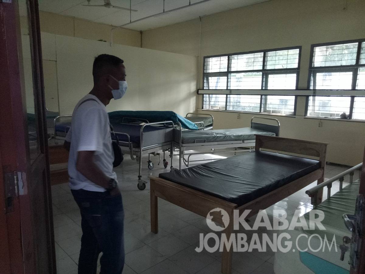 Tempat perawatan pasien covid-19 di bekas gedung Dinkes Jombang. KabarJombang.com/Diana Kusuma/