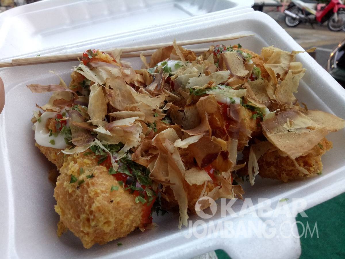 Mencicipi Tofuyaki di Jombang Kuliner, Tahu dengan Citarasa Takoyaki Manjakan Lidah