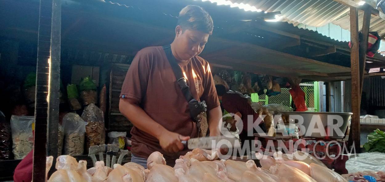Sembako Stabil, Harga Daging di Pasar Pon Jombang Mengalami Penurunan