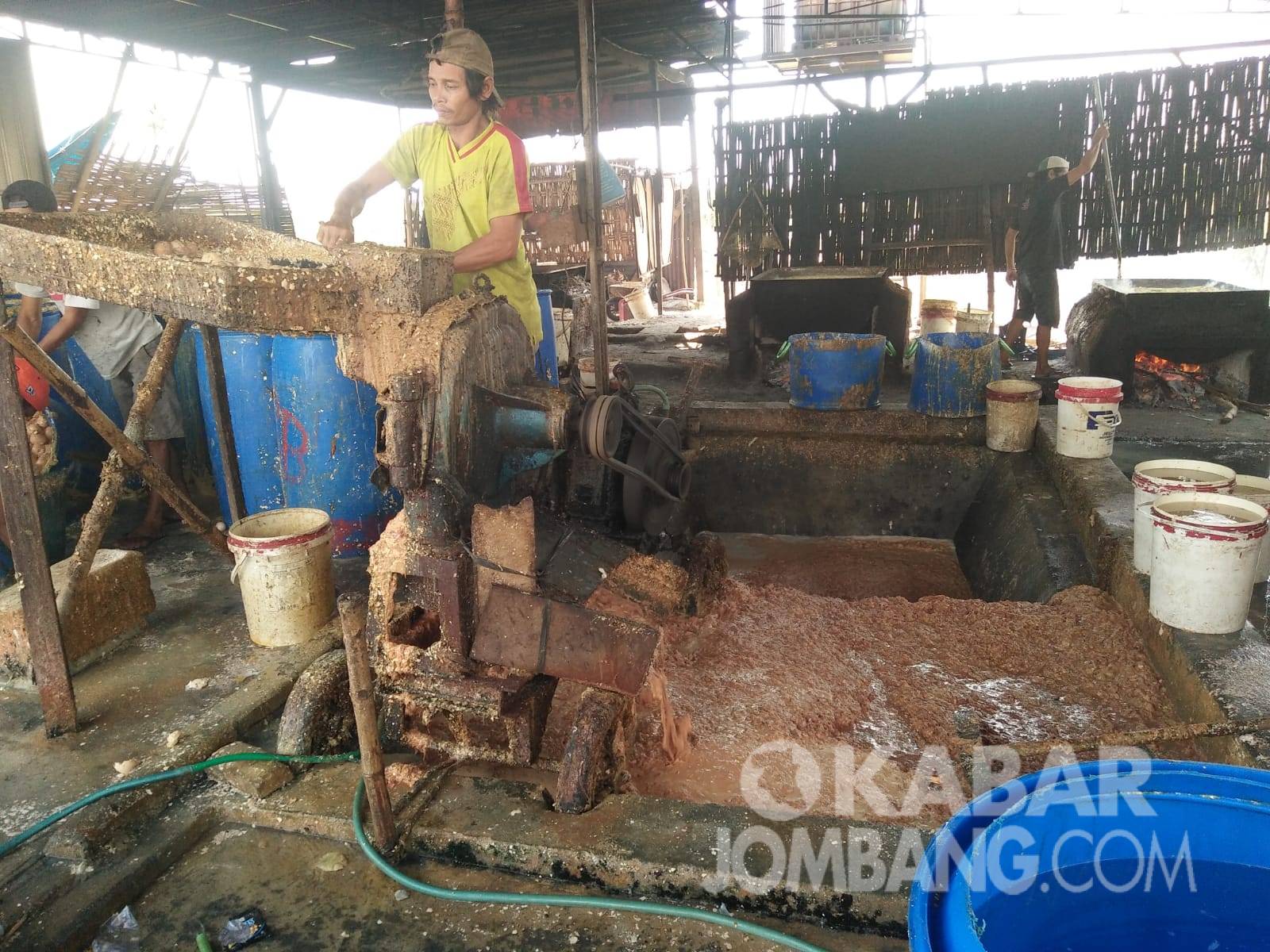 Tempat pengolahan limbah telur di Temuwulan, Kecamatan Perak, Kabupaten Jombang. KabarJombang.com/Slamet Wiyoto/