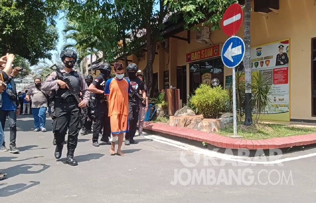 Pincang, Spesialis Pembobol Sekolah di Jombang Ditembak