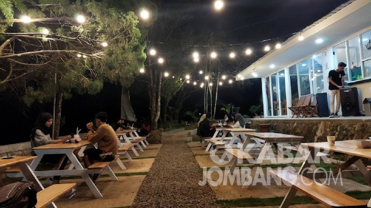 Sinai Cafe, tempat nongkrong hits bagi milenial di Wonosala, Kabupaten Jombang. (Istimewa)