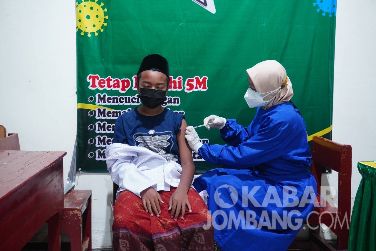 Vaksinasi MTsN 2 Jombang. KabarJombang.com/Istimewa/