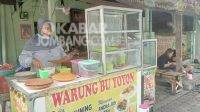 Menikmati Beragam Kuliner di Warung Bu Yoyon Kebonrojo Jombang