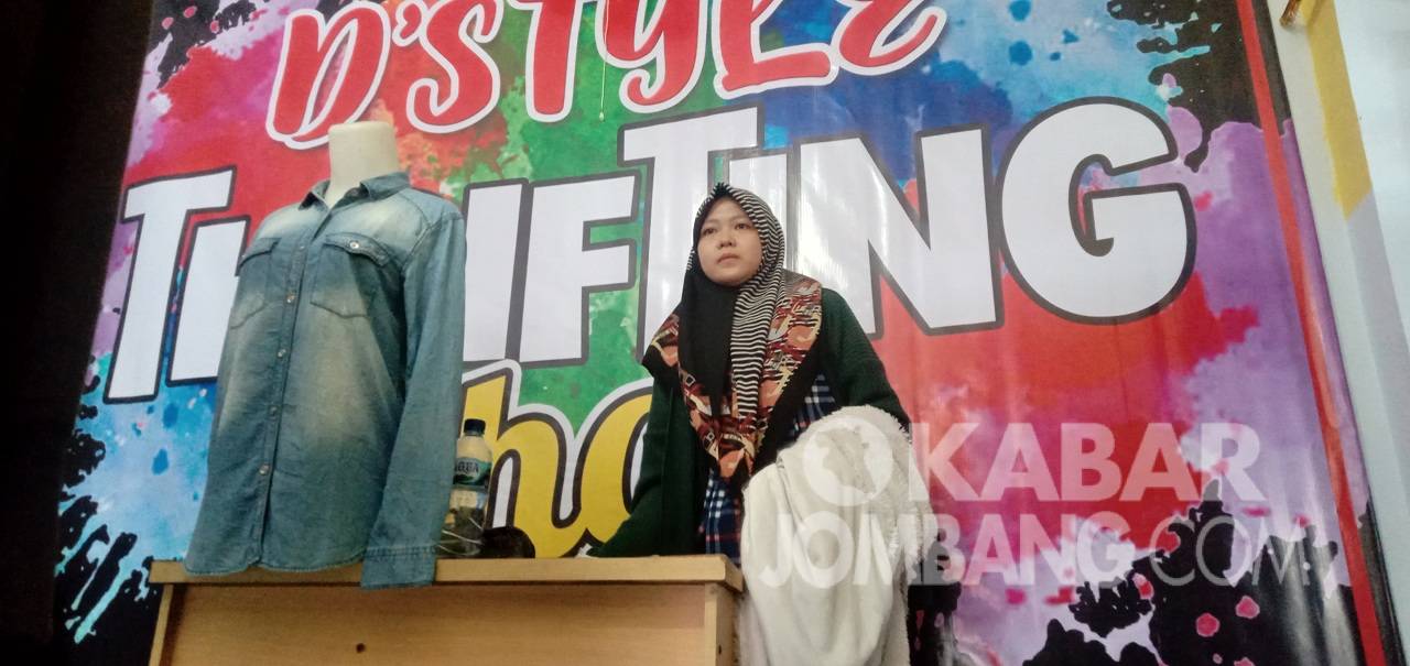 Terekam CCTV, Kawanan Maling Satroni Toko Baju D'Styls Thrifting Shop Jombang