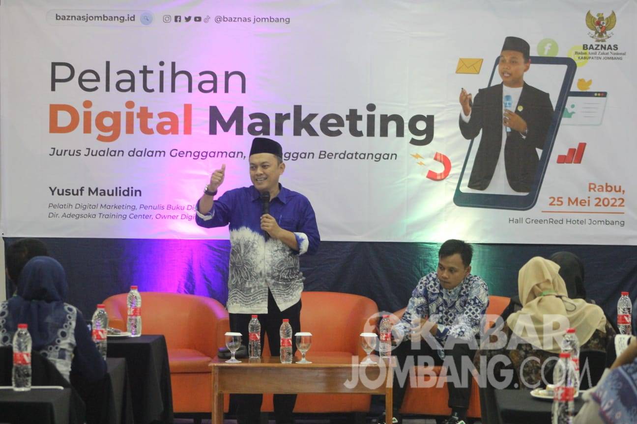 Ketua Baznas Kabupaten Jombang, Didin A. Sholahudin saat membuka pelatihan digital marketing. KabarJombang.com/Istimewa/