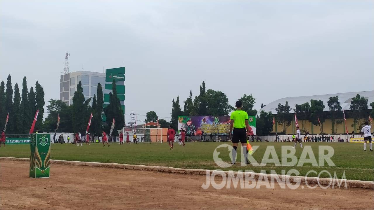 Pertandingan semifinal Darussalam VS Gadingmangu A Liga Santri di Jombang, Rabu (6/7/2022). KabarJombang.com/Diana Kusuma