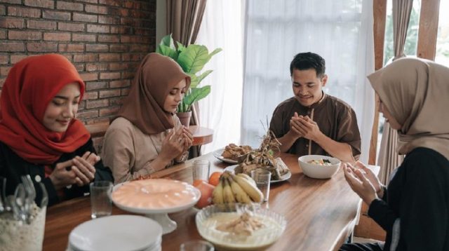 Tidur Setelah Makan Sahur Dan Salat Subuh Saat Ramadan, Berikut ...