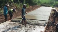 Jalan rusak