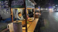 Penjaga angkringan