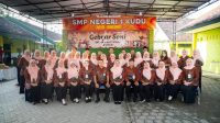 Jajaran dewan guru SMPN 1 Kudu_1 Jajaran dewan guru SMPN 1 Kudu_1
