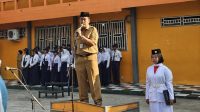 Ketua MKKS SMP Kabupaten Jombang, Yoni Tri Joko Kurnianto, Saat Memberikan arahan di SMPN 1 Mojoagung Ketua MKKS SMP Kabupaten Jombang, Yoni Tri Joko Kurnianto, Saat Memberikan arahan di SMPN 1 Mojoagung