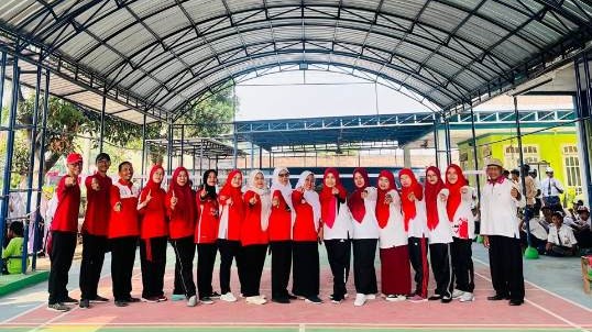 Jajaran Dewan Guru SMP Negeri 1 Peterongan