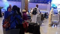 Jemaah umroh asal Jombang yang menggunakan jasa travel PT Annisa Ahmada Travelindo ITS Grup saat menunggu kepulangan menuju Indonesia Jemaah umroh asal Jombang yang menggunakan jasa travel PT Annisa Ahmada Travelindo ITS Grup saat menunggu kepulangan menuju Indonesia