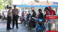 Kapolres Jombang, AKBP Yanto Mulyanto saat pantau ketersediaan BBM di salah satu SPBU Kapolres Jombang, AKBP Yanto Mulyanto saat pantau ketersediaan BBM di salah satu SPBU
