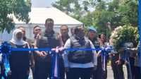 Kapolri Jenderal Suyudi Ario Seto ketika melakukan pengguntingan pita di depan Satuan Reserse Kriminal Polres Jombang Kapolri Jenderal Suyudi Ario Seto ketika melakukan pengguntingan pita di depan Satuan Reserse Kriminal Polres Jombang